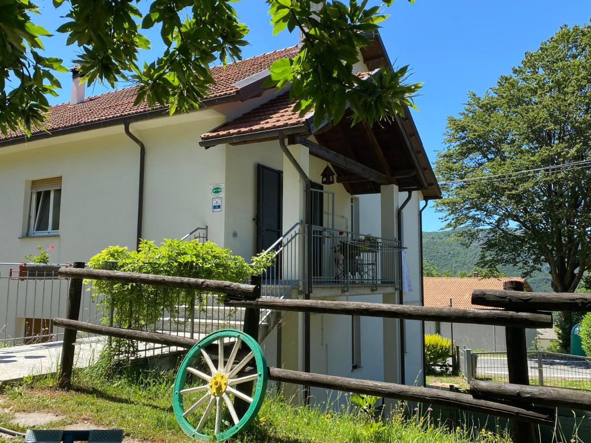 Bb Andre' Bed & Breakfast Vara Superiore Eksteriør bilde