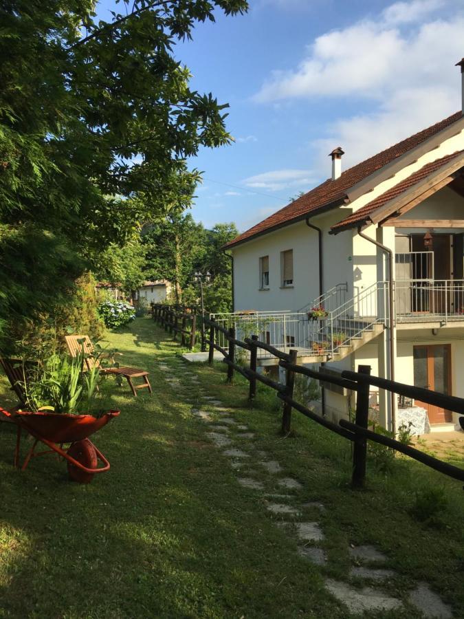 Bb Andre' Bed & Breakfast Vara Superiore Eksteriør bilde